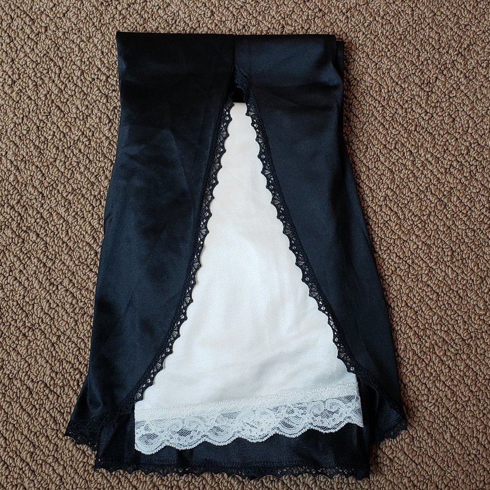 Black and White Nylon Skirt Slip w/ laced edge.